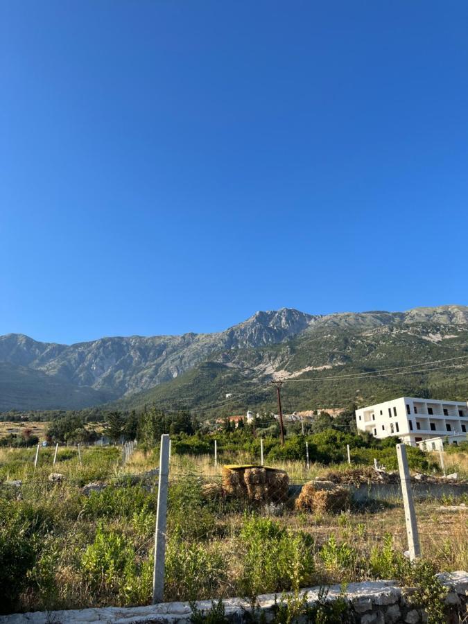Albanian Garden Gjilek Exterior photo